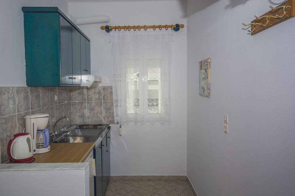 Studios Nelli Alonissos Patitírion Exteriör bild